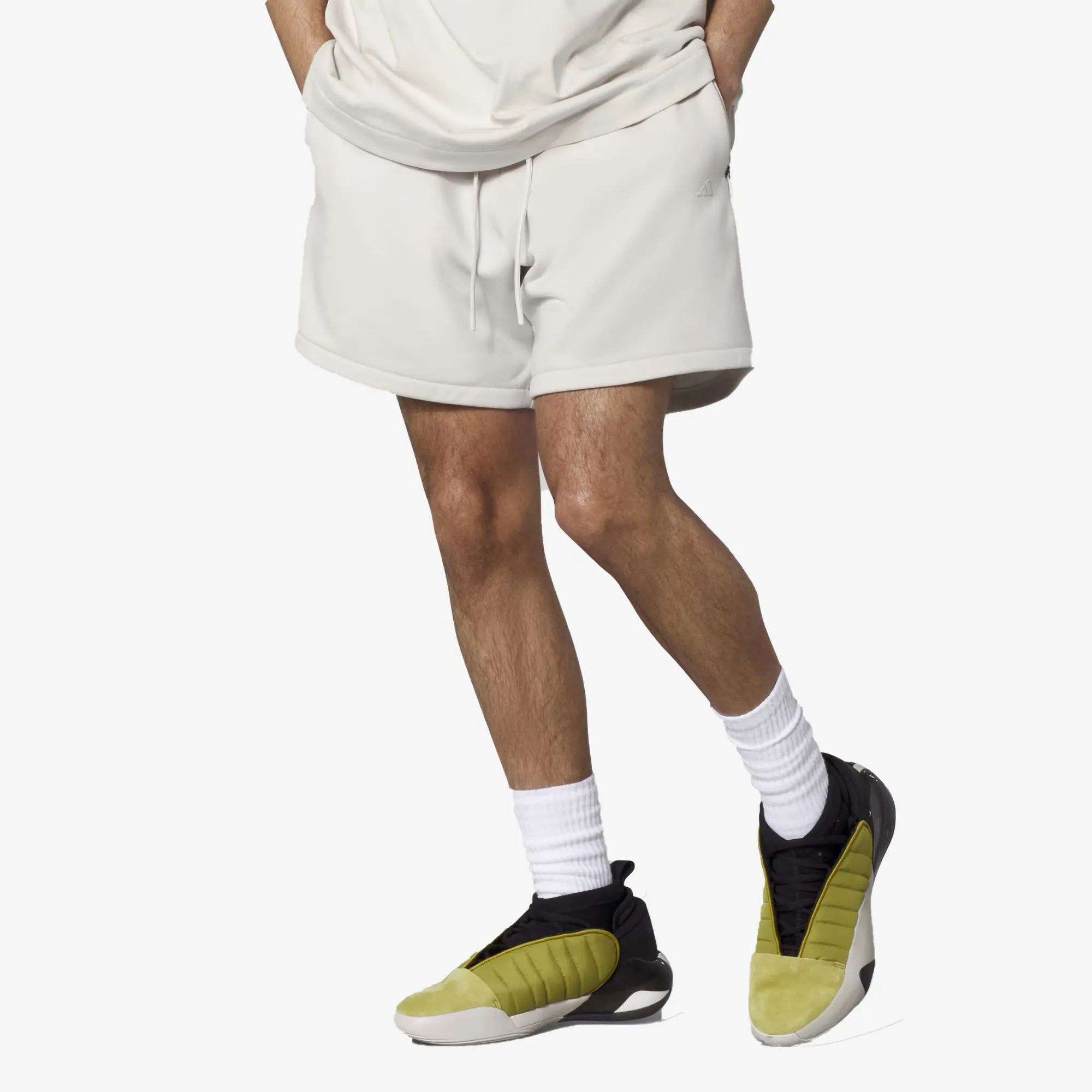 Adidas Originals | BASKETBALL 001 SHORTS  { TALC