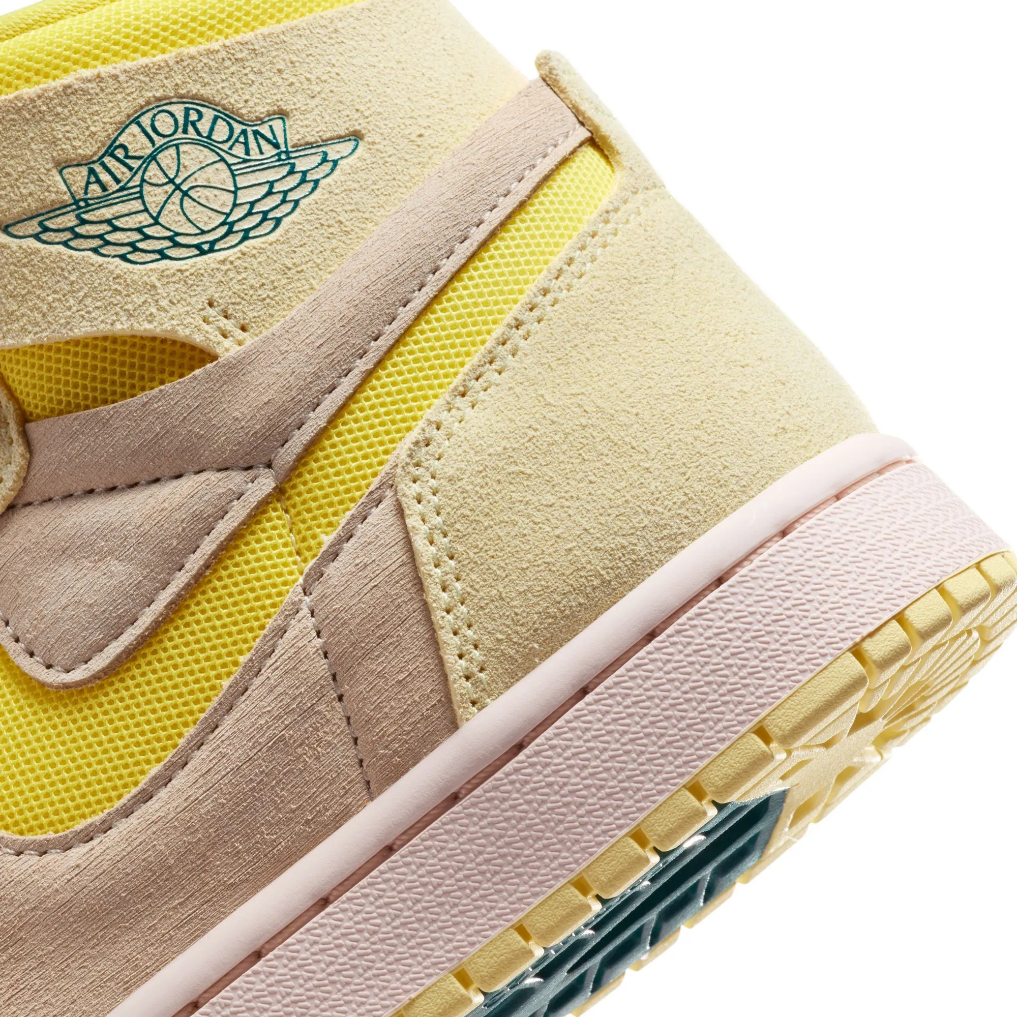 Air Jordan 1 Womens Zoom Comfort 2 Shoes