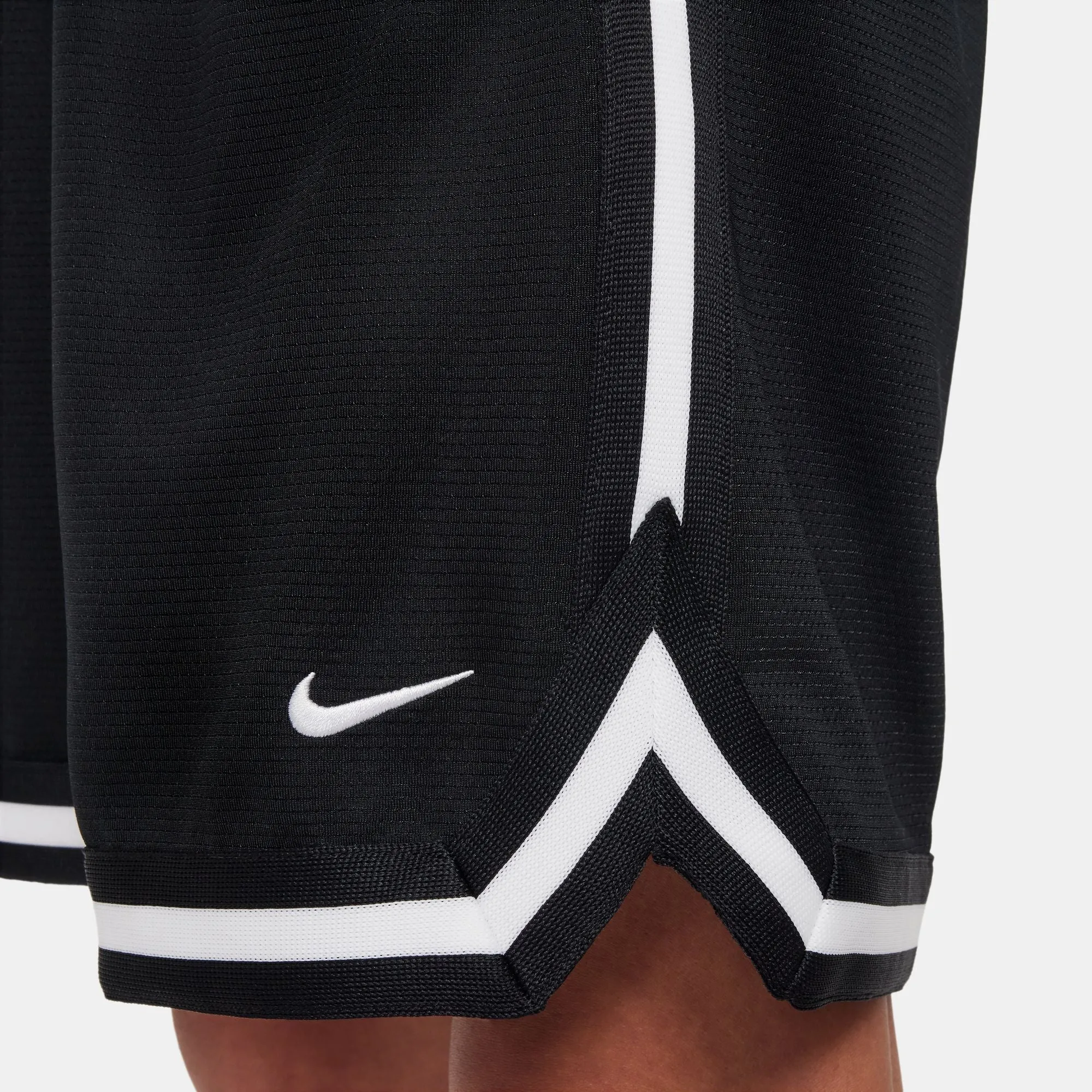 Boys' Nike Youth Dri-FIT DNA Basketball Short